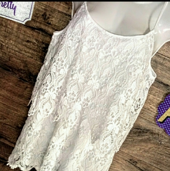 Miami Lace Romper Size M Two Tier Scallop NWOT - Picture 5 of 9